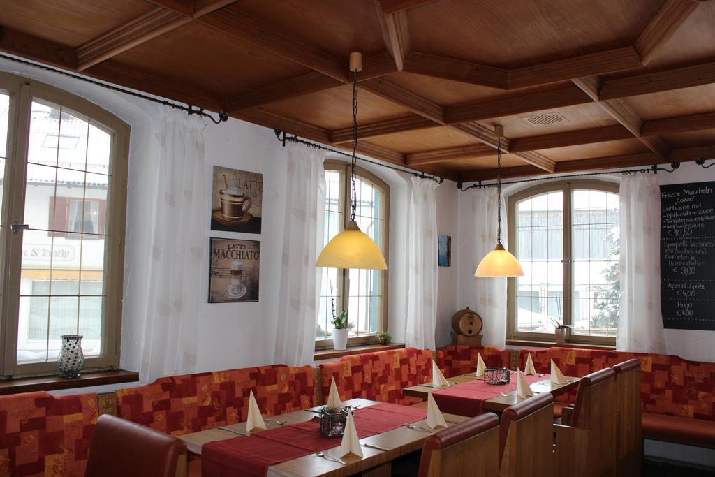 Roßhaupten Ristorante Pizzeria Pension Taormina מראה חיצוני תמונה
